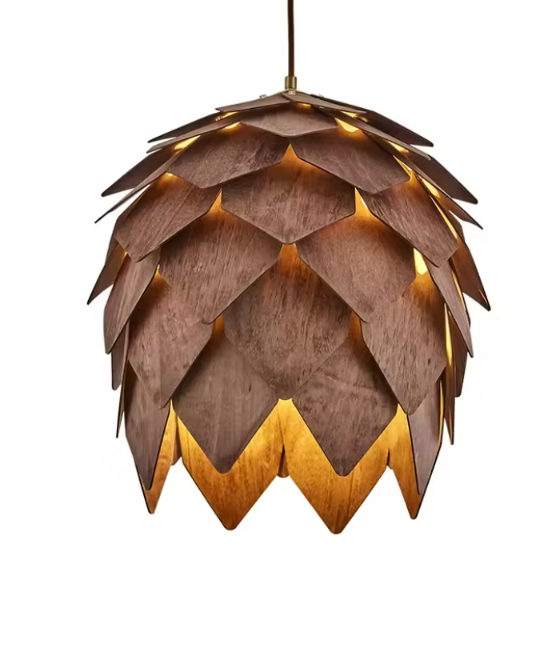 Suspension pomme de pin en bois vernis teinte noyer